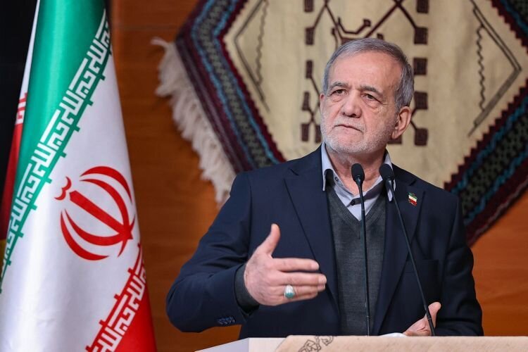 پزشکیان: کشور با کف زدن و شعار درست نمیشود