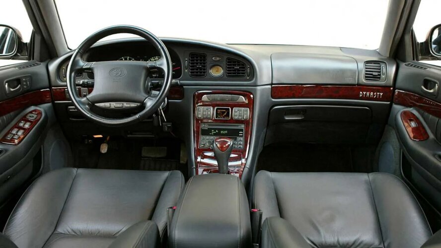 یادی از هیوندای داینستی، جاهطلبی کرهایها برای رقابت با لکسوس LS