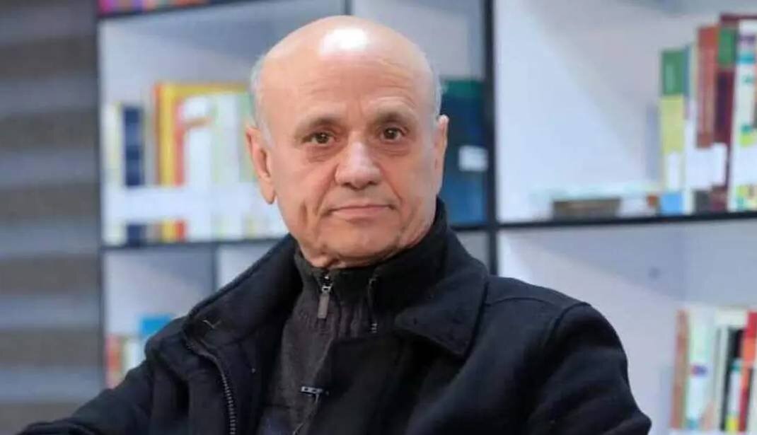 رئیس جمهور از اختیارات کافی حتی در زمینه اداری نیز برخوردار نیست