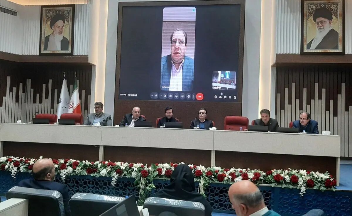 مصوبه بنزین در این دولت محرمانه نبود / گفتوگوی اجتماعی مانع تکرار بحران ۹۸ شد