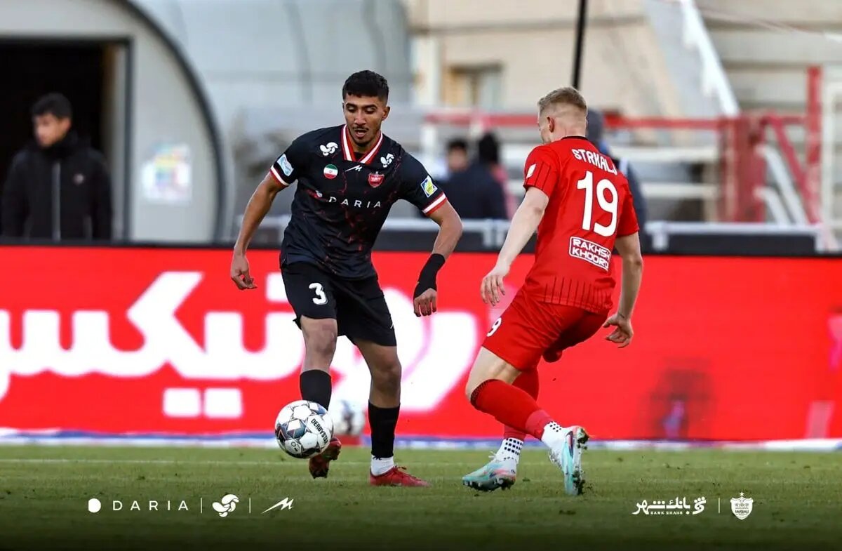 تساوی بدون گل تراکتور و پرسپولیس در نیمه نخست