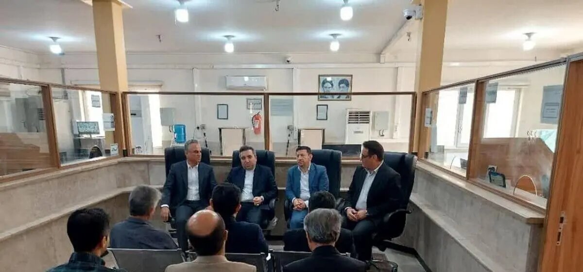 بازدید رئیس سازمان ثبت اسناد و املاک کشور از فعالیتهای ثبتی شهرستان کنگان