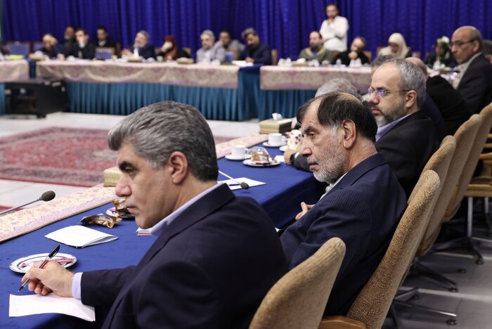 فعال سیاسی: انسجام ملی نیازمند مشارکت مؤثر مردم در فرآیند تصمیمسازیهاست