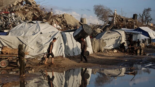 حملات هوایی، باران و سرما؛ نسلکشی صهیونیستها در غزه ادامه دارد