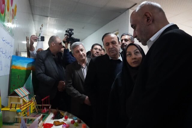 بازدید وزیر کار از مرکز توانبخشی شهید رجایی تاکستان