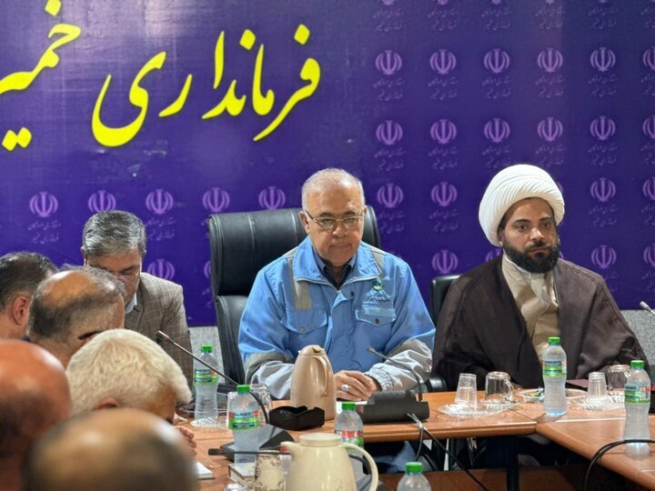 آشوری: تأمین مایحتاج عمومی مردم اولویت ستاد بحران هرمزگان است