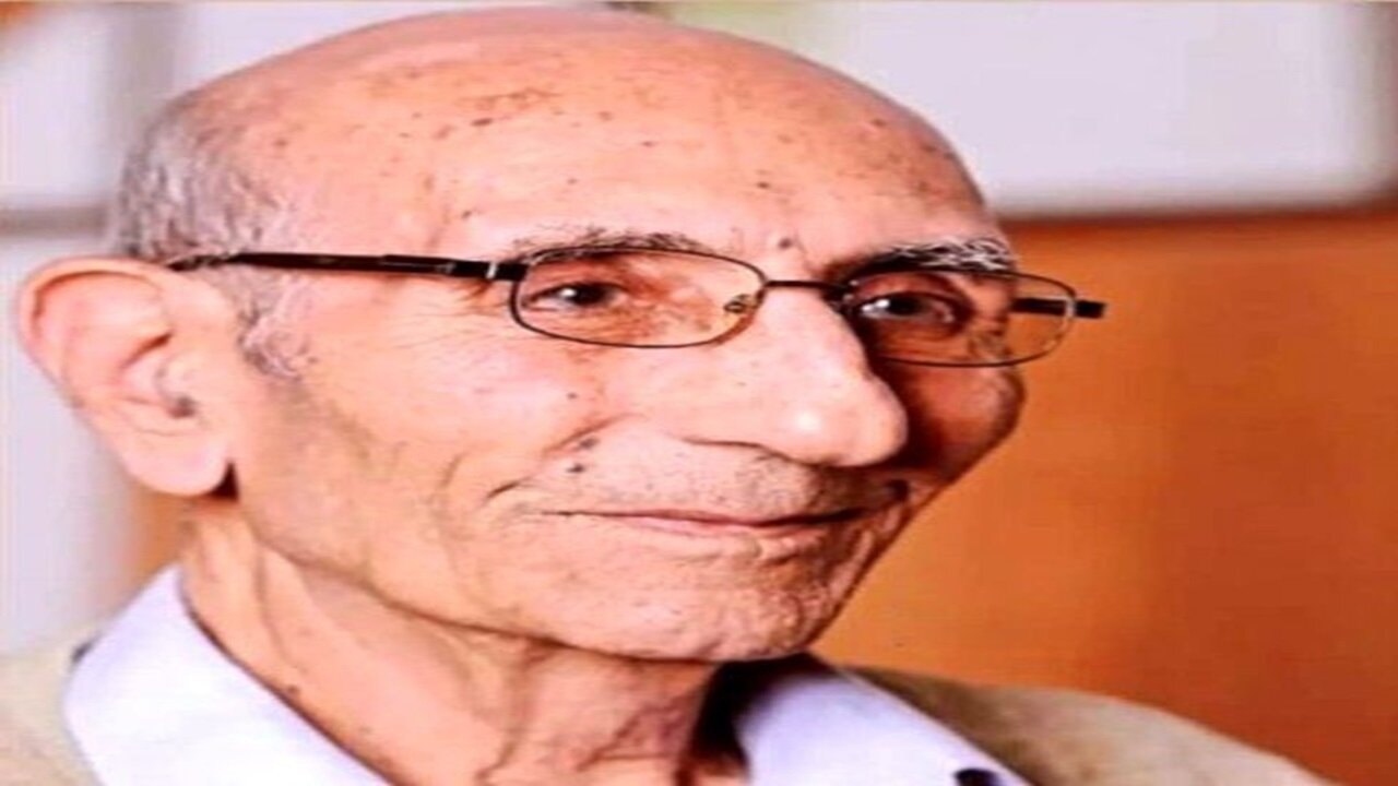 بهمن رافعی بروجنی یکی از چهرههای اثرگذار شعر معاصر