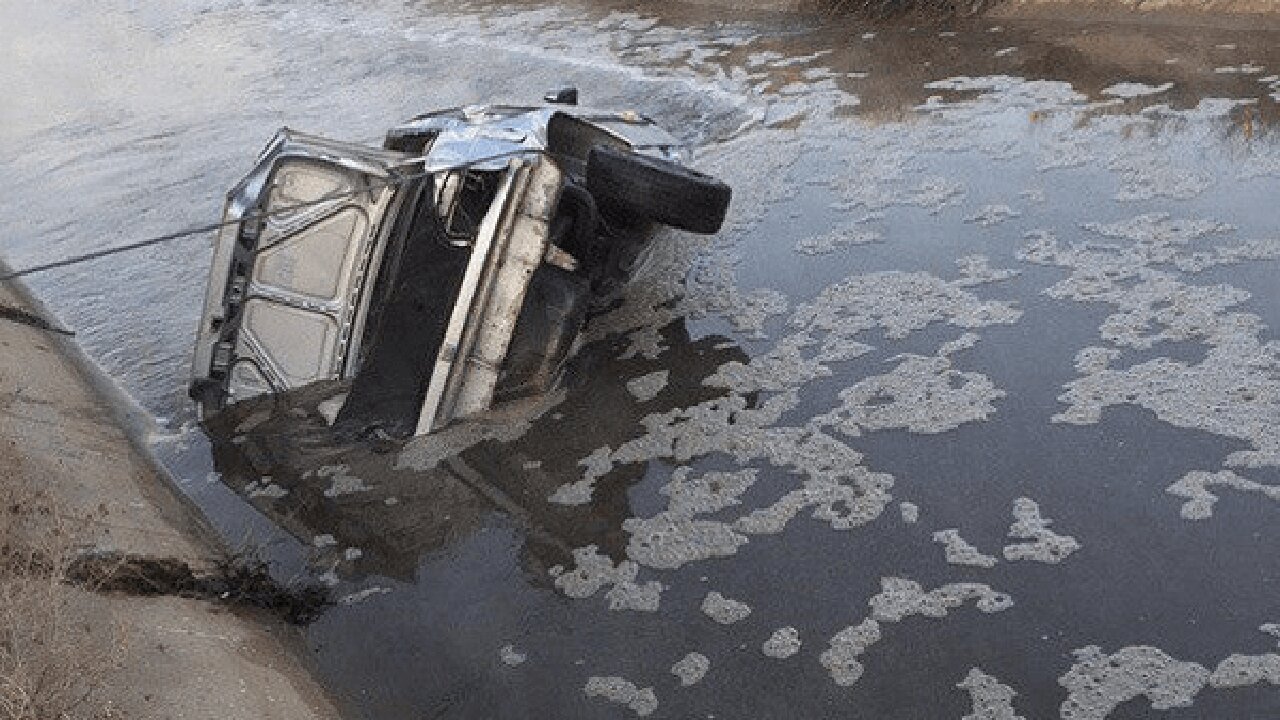 سقوط خودرو به کانال آب در اندیمشک ۲ فوتی برجای گذاشت
