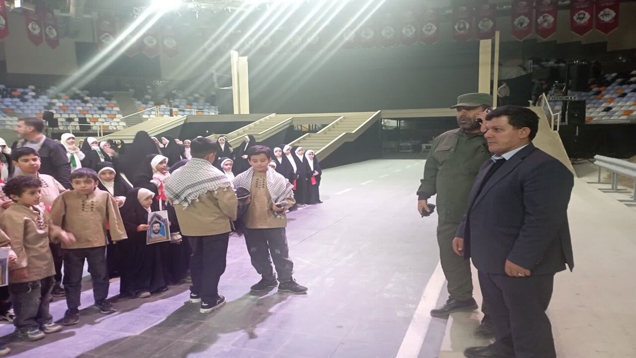 گزارش تصویری از برگزاری مراسم کنگره پنج هزار و ۵۸۰ شهید استان البرز