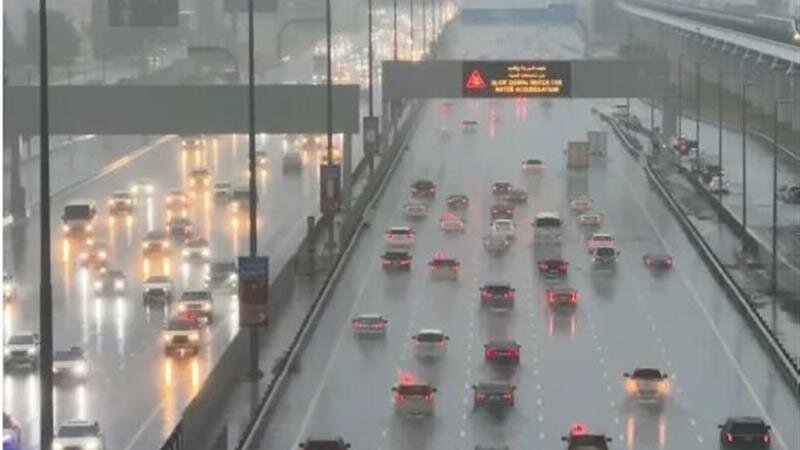 بارندگی در کشورهای حاشیه خلیج فارس؛ ساکنان «دبی» هشدار دریافت کردند