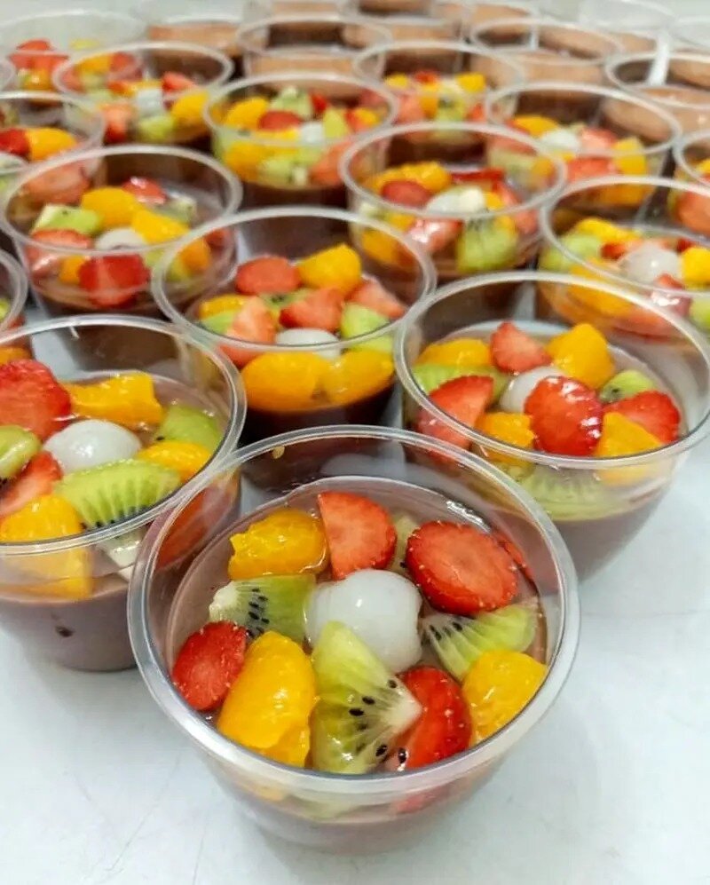 این دسر میوه ای سه سوته را برای شب چله درست کنید!