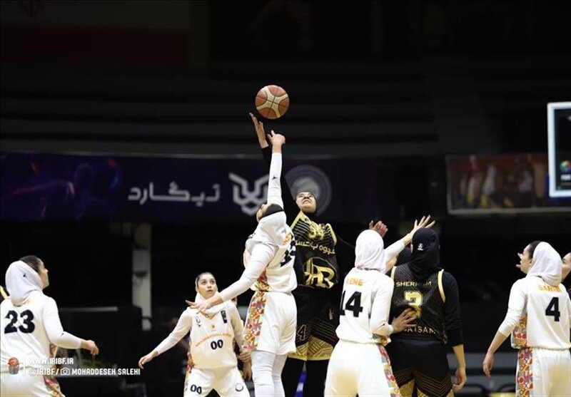 لیگ برتر بسکتبال بانوان؛ پیروزی مدعیان و باخت فنی فرآور شریف سبز