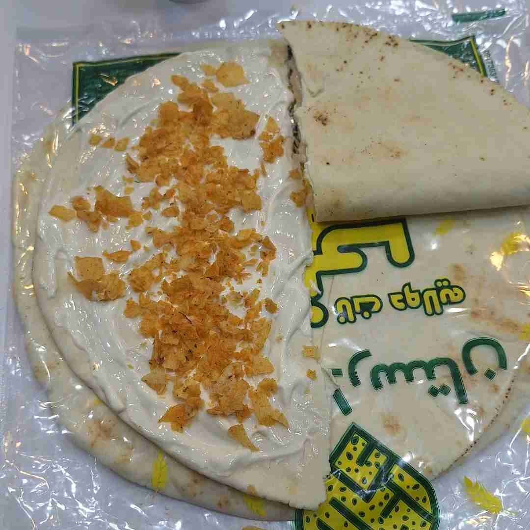 عصرونه درمحل کار بوتیک گندم گراش پنیرعربی بانان لبنانی چیدن چیپس روپنیر