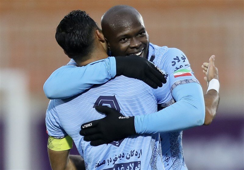 رنی: از رفتار گرم ایرانیها شگفتزده شدم