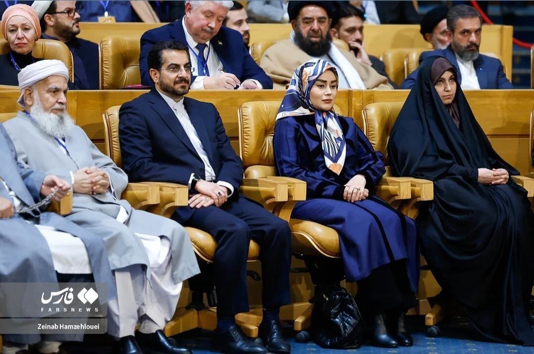 حضور همسر عراقچی در یک مراسم سوژه شد