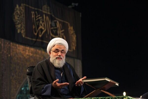 شب یلدا لحظاتی هم به دعا و عبادت اختصاص دهید | هیچ کس با دعا هلاک نشده است | بیایید در ماه‌های پیش رو گناه‌زدایی کنیم