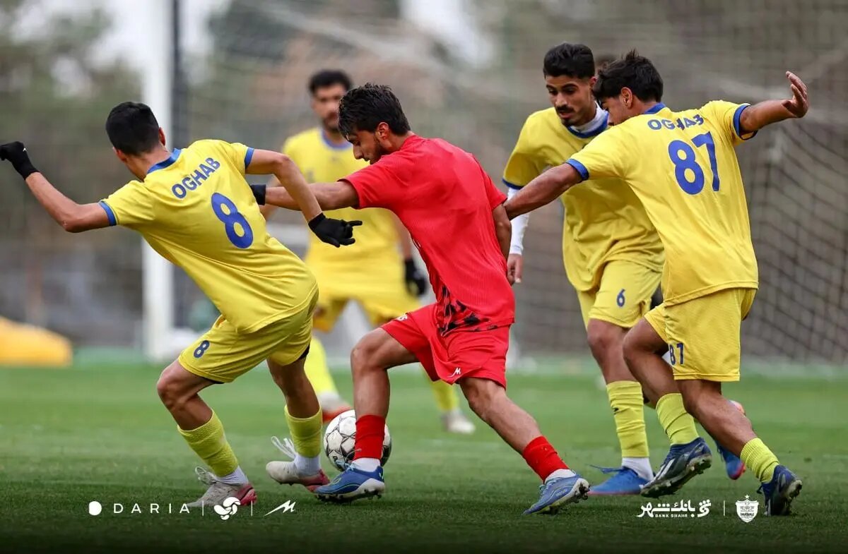 پیروزی چهارگله پرسپولیس بعد از حذف برابر تراکتور