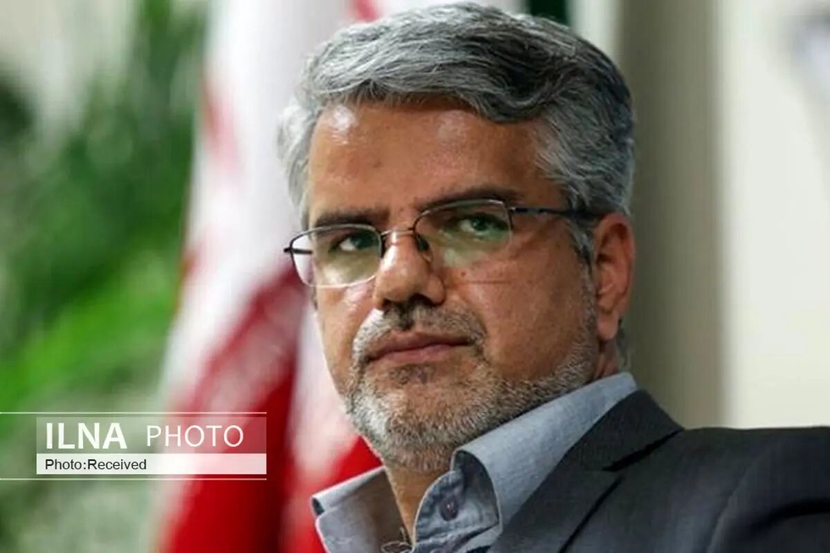 تداخل نهادها در نظام قانون‌گذاری، گاهی اصل قانون را به محاق می‌برد/ مجلس ضعیف به مشروعیت قانون‌گذاری لطمه می‌زند