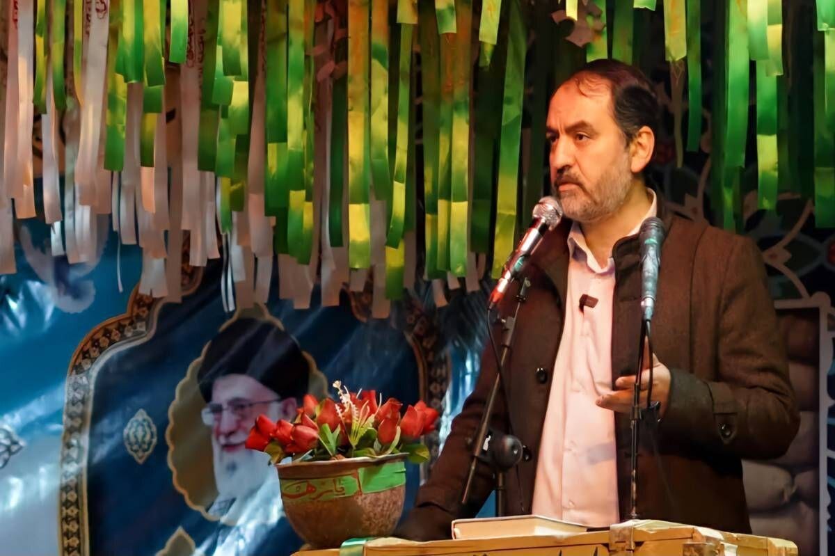 صدیقی: معلمان راویان هم‌عهدی انقلاب هستند