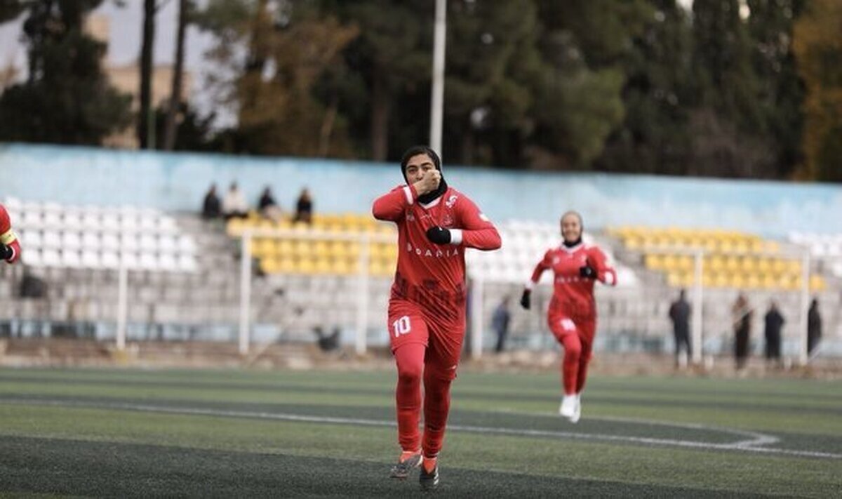 نتایج هفته یازدهم لیگ برتر فوتبال بانوان/ چهارمین برد بانوان پرسپولیس