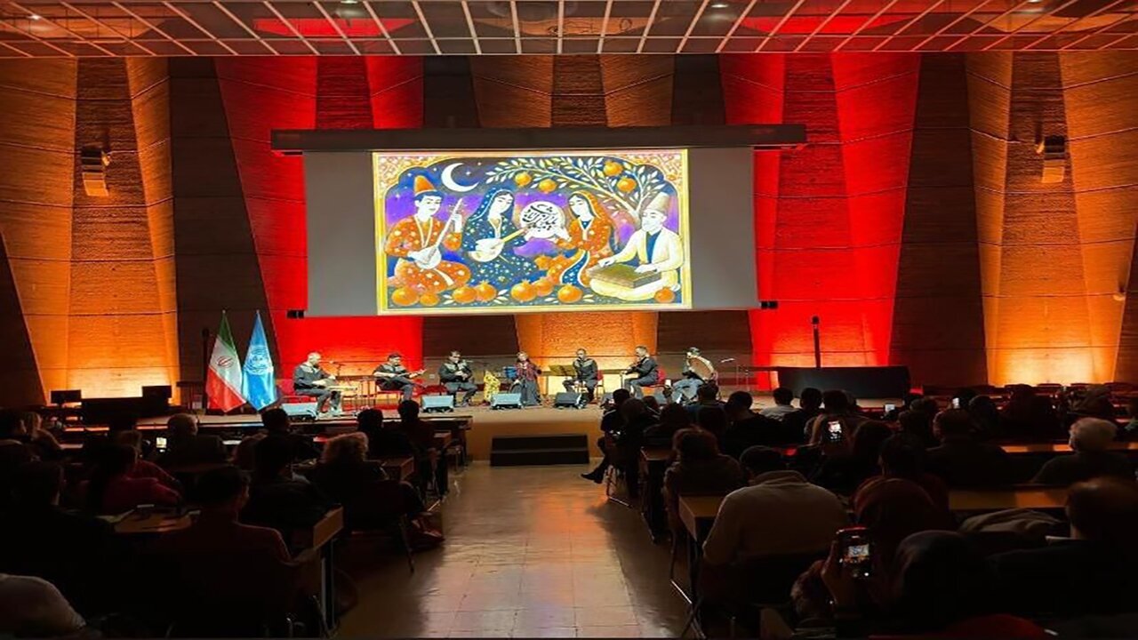 برگزاری مراسم شب یلدا در پاریس