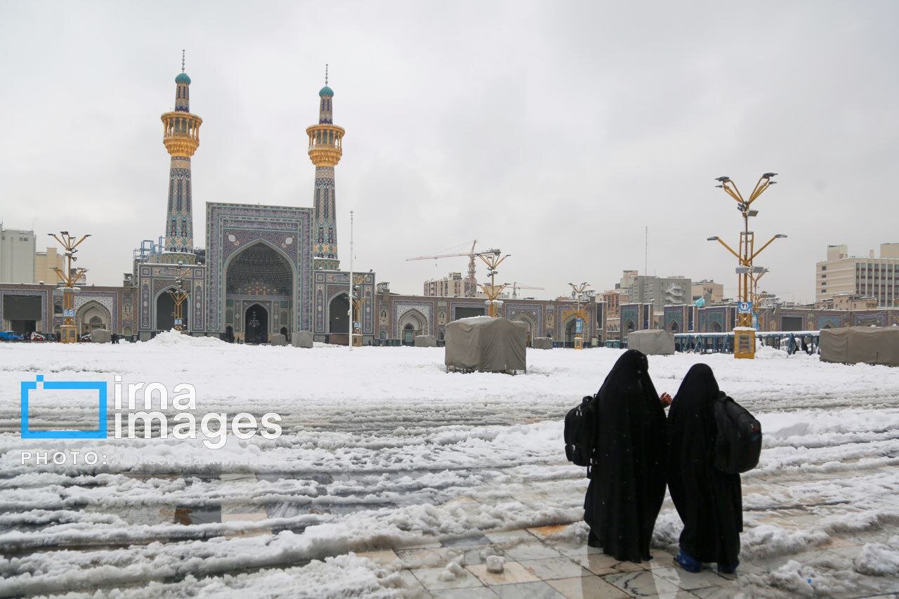 عکس/چهره برفی حرم امام رضا (ع)