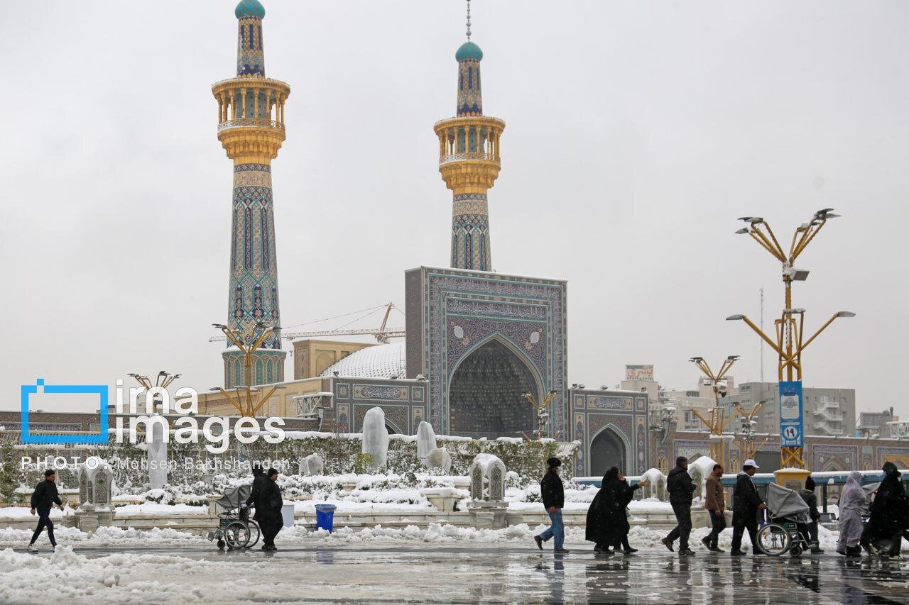 عکس/چهره برفی حرم امام رضا (ع)