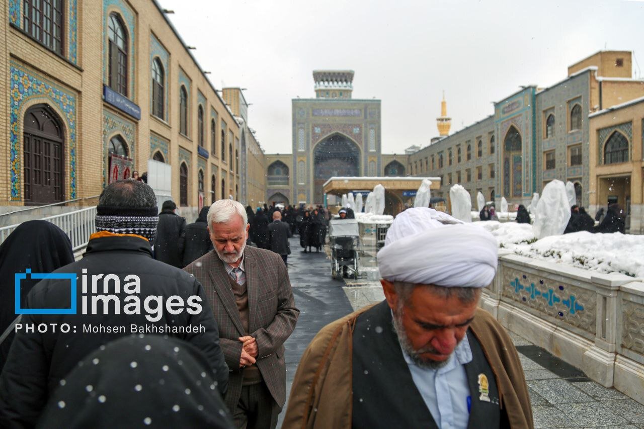 عکس/چهره برفی حرم امام رضا (ع)