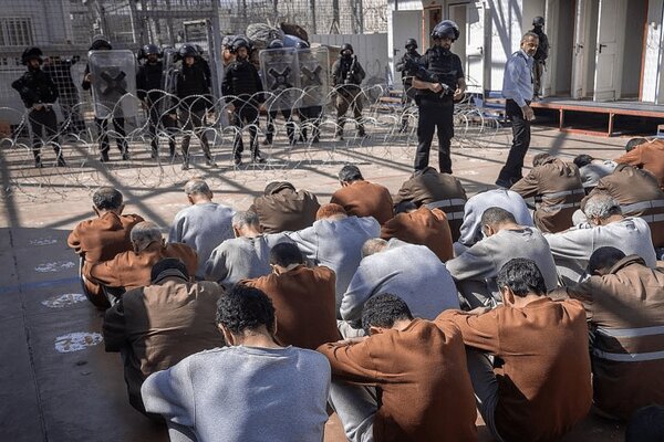 شکنجه جنونآمیز پزشکان غزه در «گوانتانامو» اسرائیل