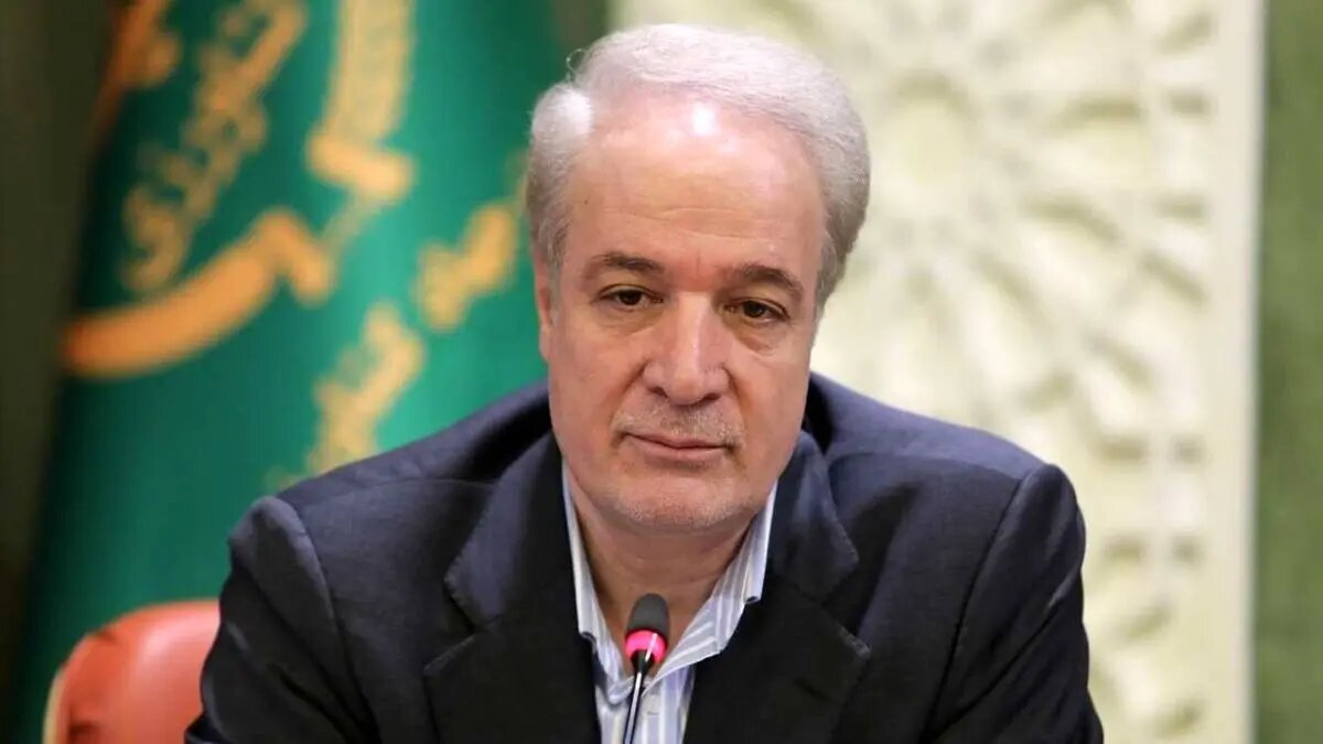 معاون وزیر کشاورزی: در تولید مرغ و تخم مرغ مشکلی نداریم