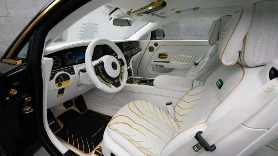 رولزرویس اسپکتر منصوری، ترکیب طلا و فیبر کربن با صدای اگزوز مصنوعی!