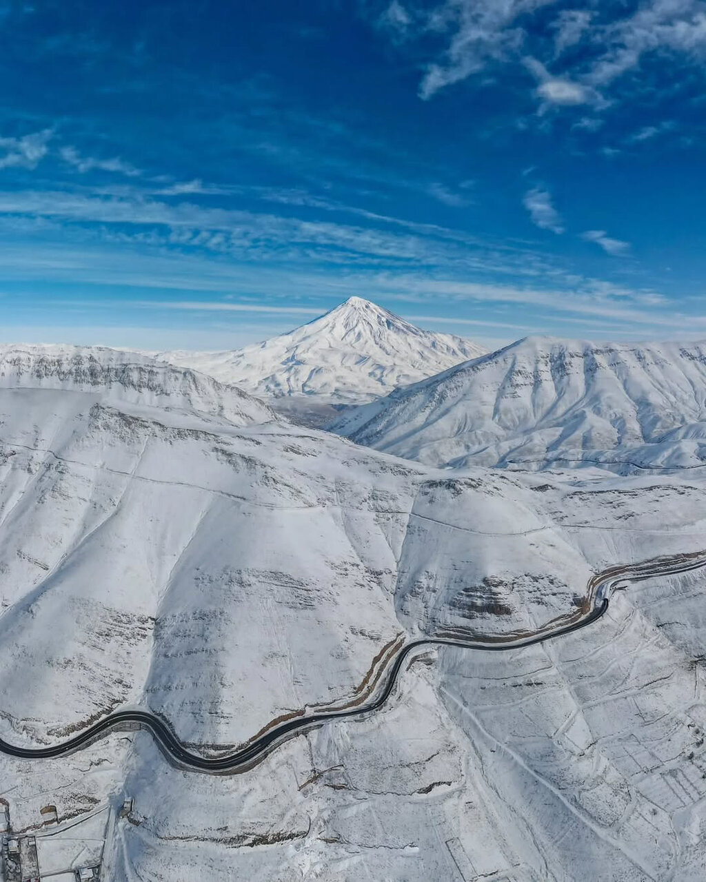 پالتوی برفی بر تن ایران