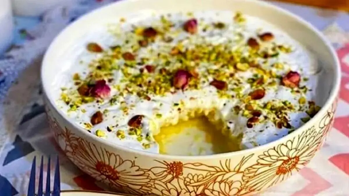 دسر برفی نارگیلی، خوشمزهترین انتخاب برای شب چله