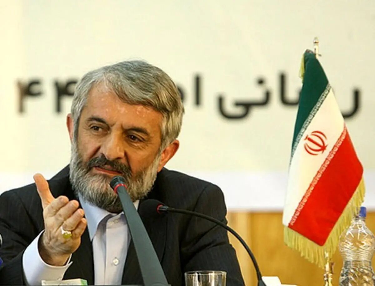 روزی ۱۵۰۰ میلیارد تومان طلا در بورس کالا انبار می‌شود/ نفت را جایگزین طلا کنیم