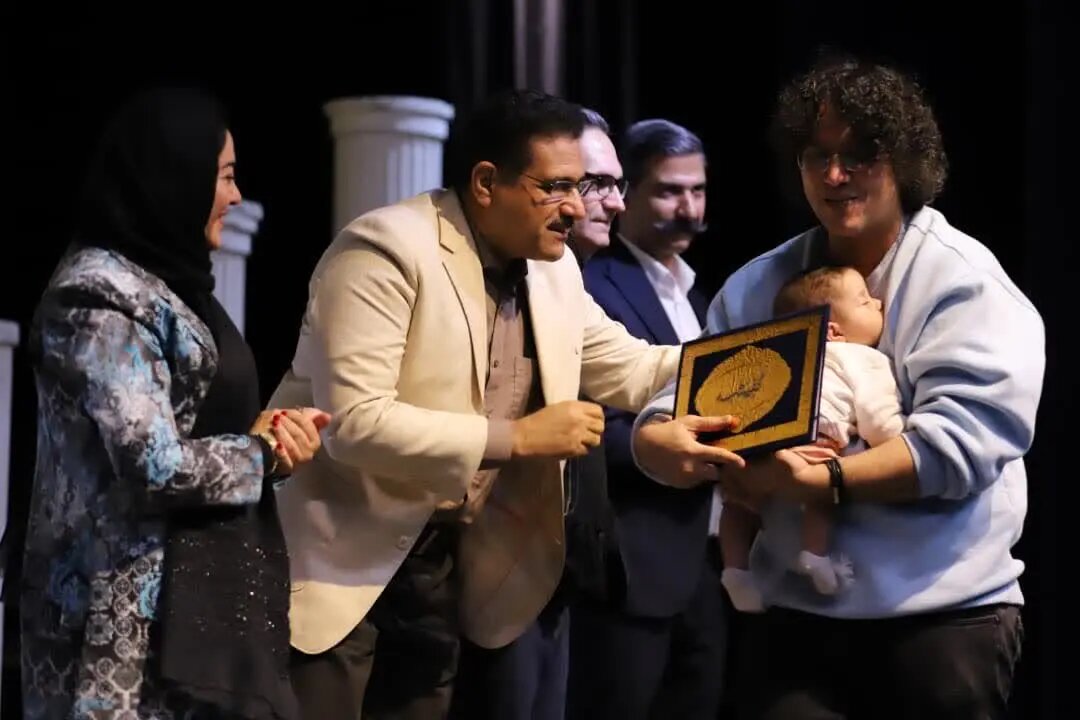 برگزیدگان دومین جشنواره نمایشهای کافهای «کفیشه»