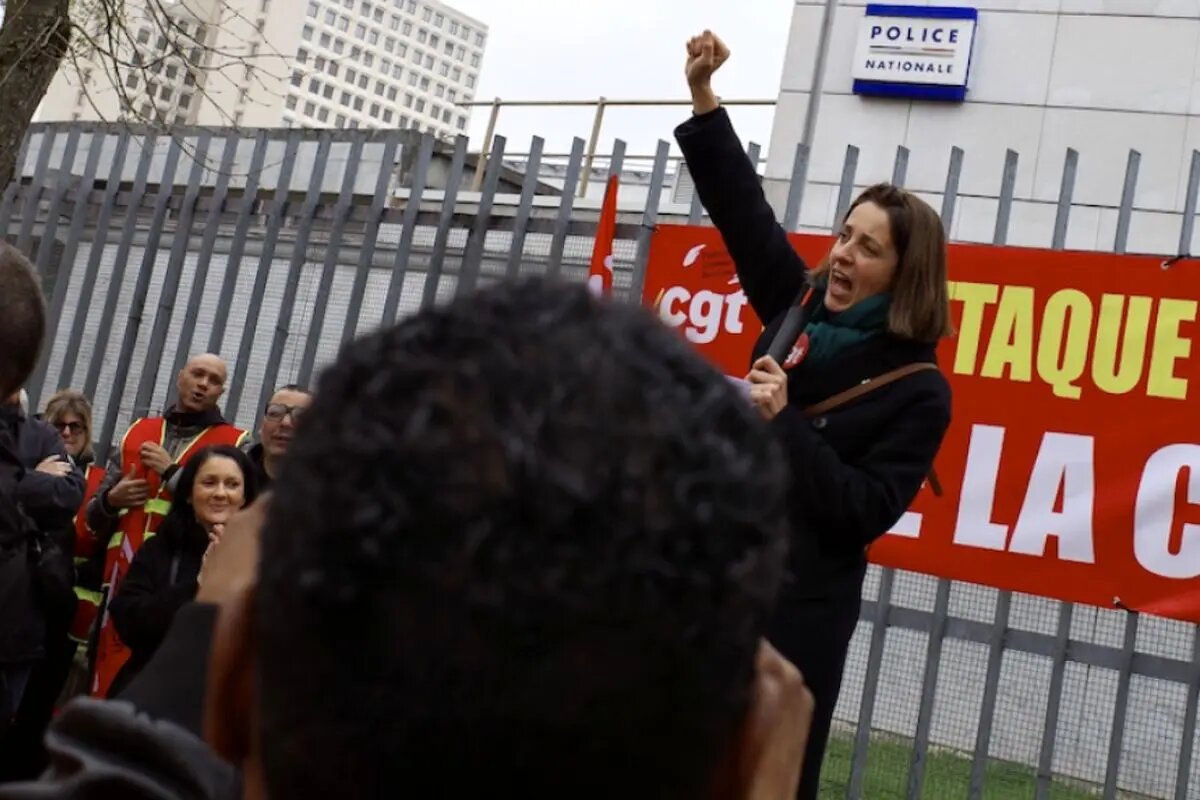 محکومیت یک رهبر کارگری فرانسه به دلیل انتقاد از فرار مالیاتی