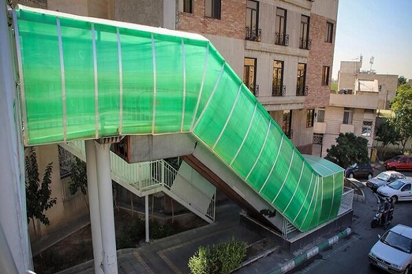 نصب ۳۲ یونیت پله برقی در پل‌های عابر پیاده تهران