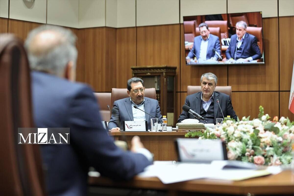 اسلامی: صنایع میتوانند با سرمایهگذاری در ساخت نیروگاه اتمی ۳۰۰ مگاواتی به ما ملحق شوند