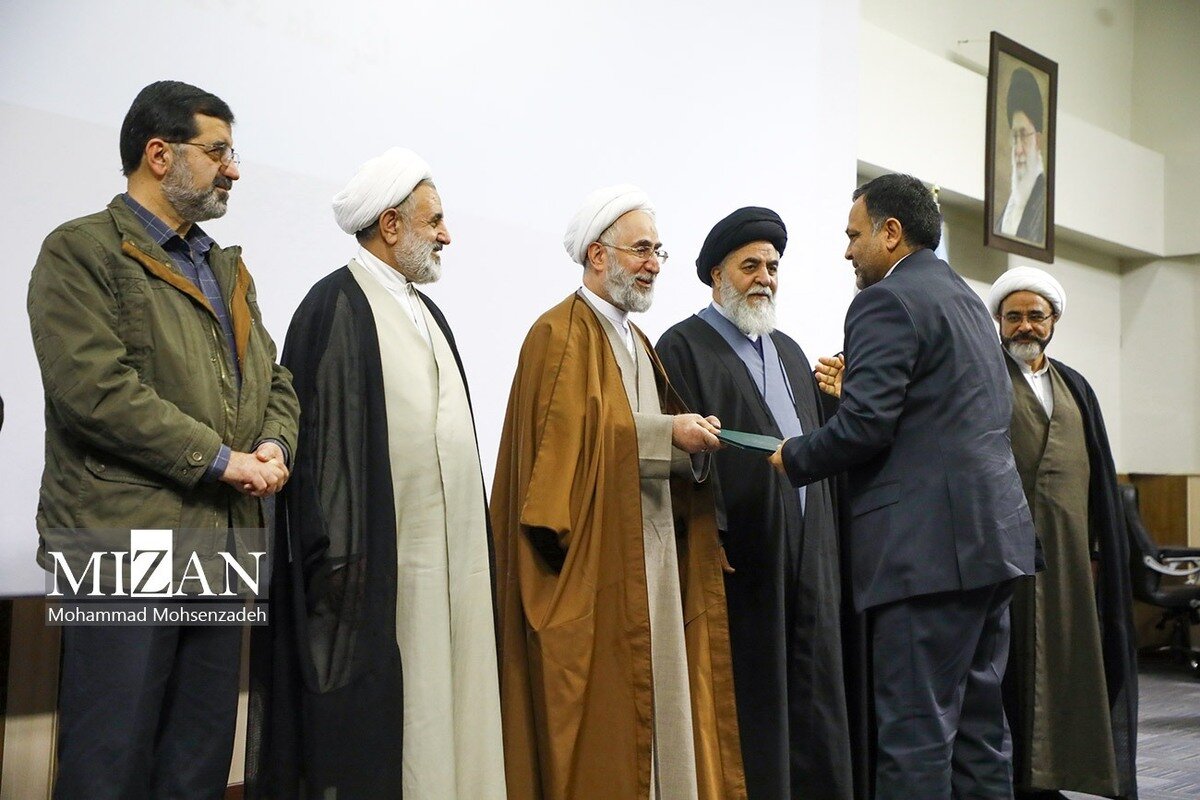 دادستان کل کشور: تأخیر پروژههای کلان قم هزینه سنگینی به مردم تحمیل کرده است