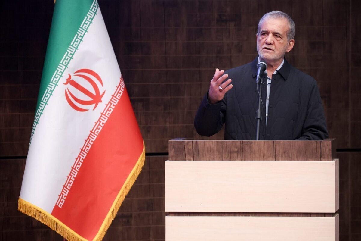 پزشکیان: ممکن است با هم اختلاف داشته باشیم یا گله‌مند باشیم، اما همه در جنگ ۱۲ روزه به صحنه آمدند و دشمن را ناامید کردند + فیلم