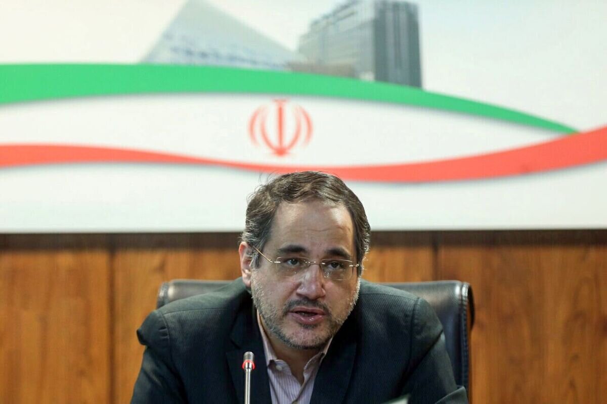 شرافت هنر در معنا بخشی به جامعه است