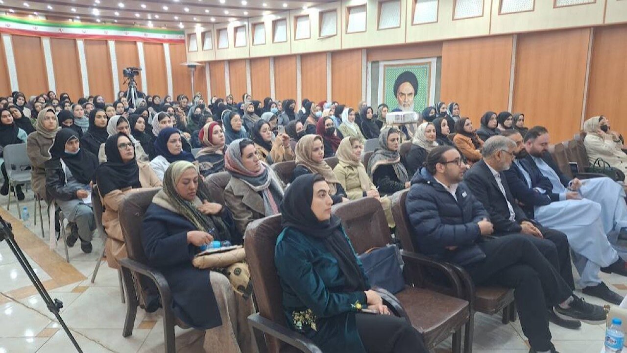 ایران کلینیک؛ وقتی آموزش تخصصی به یک ضرورت ملی تبدیل می‌شود