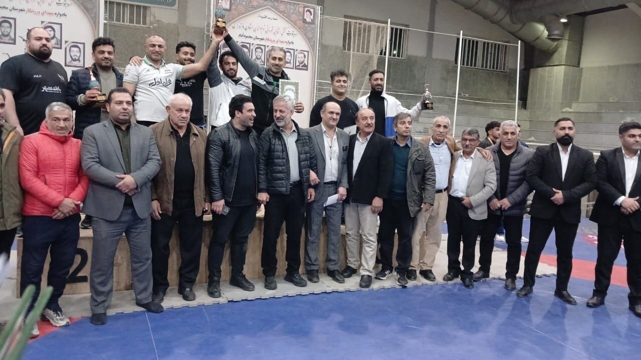 آمل بر سکوی نخست مسابقات کشتی آزاد نوجوانان مازندران