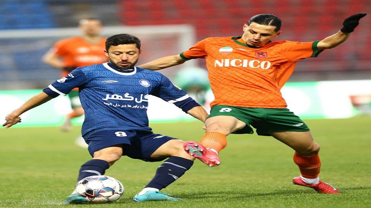 دربی کویر را گل گهر در ضیافت پنالتی‌ها برد