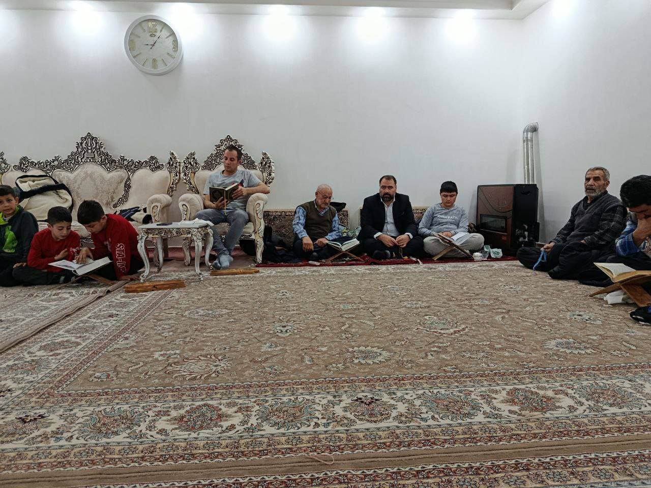 صدای دلنشین قرآن کریم در روستای توآباد پیچید + عکس