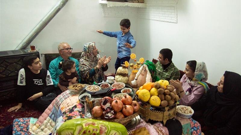 یلدا میراث کهن و نماد پیوند خانواده در روزگار پرشتاب امروز