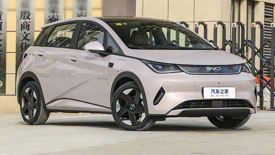 معرفی اولین محصول اختصاصی بی‌وای‌دی برای اروپا، رقیب جدید گلف