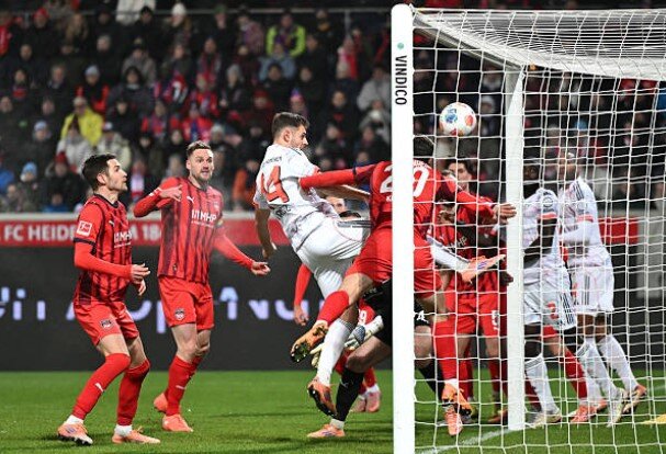 چهار-صفر؛ بایرن، قهرمان مقتدر نیم‌فصل