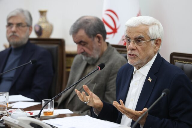 عارف: مخالف ایجاد محدودیت در فضای مجازی هستم