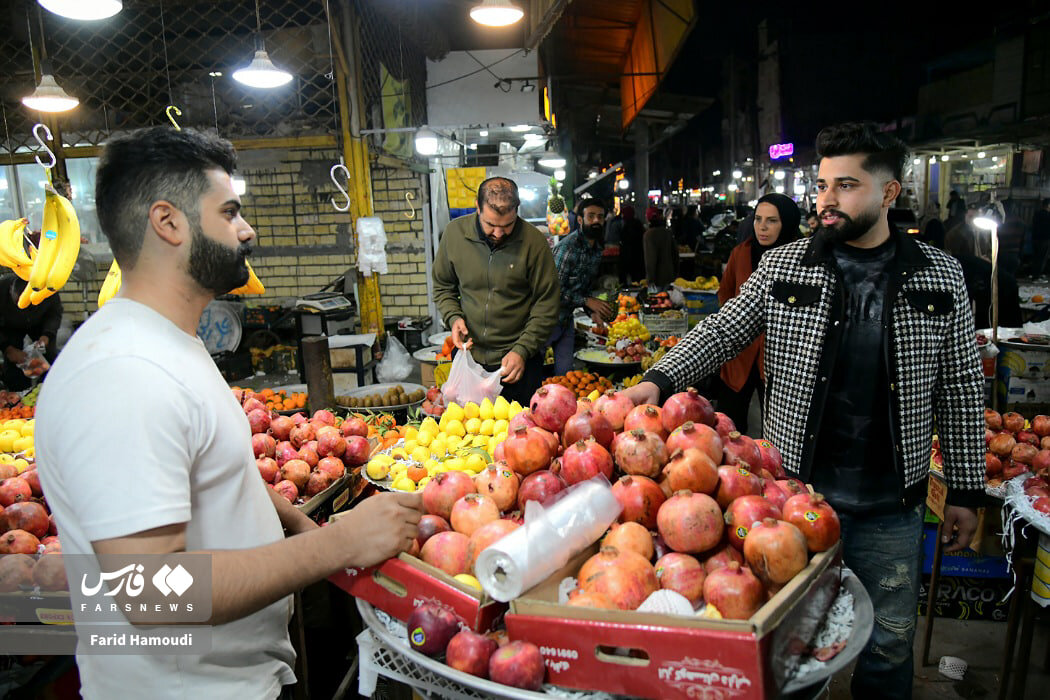 عکس/آبادانی‌ها در تب‌وتاب خرید شب یلدا